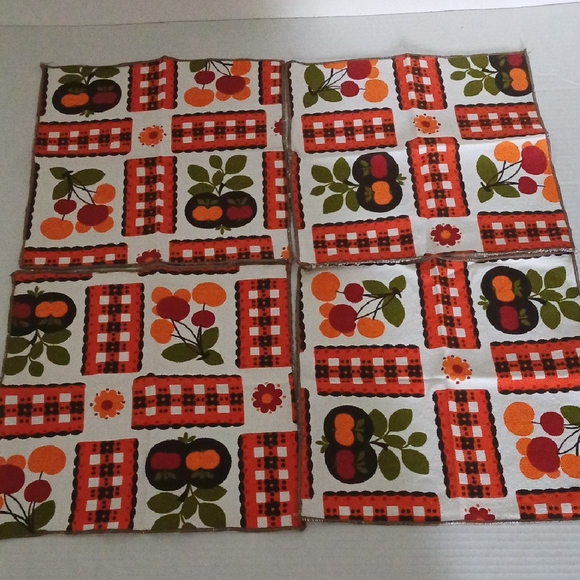 Colorful Retro Kitchen Napkins Set - Picture 4 of 8
